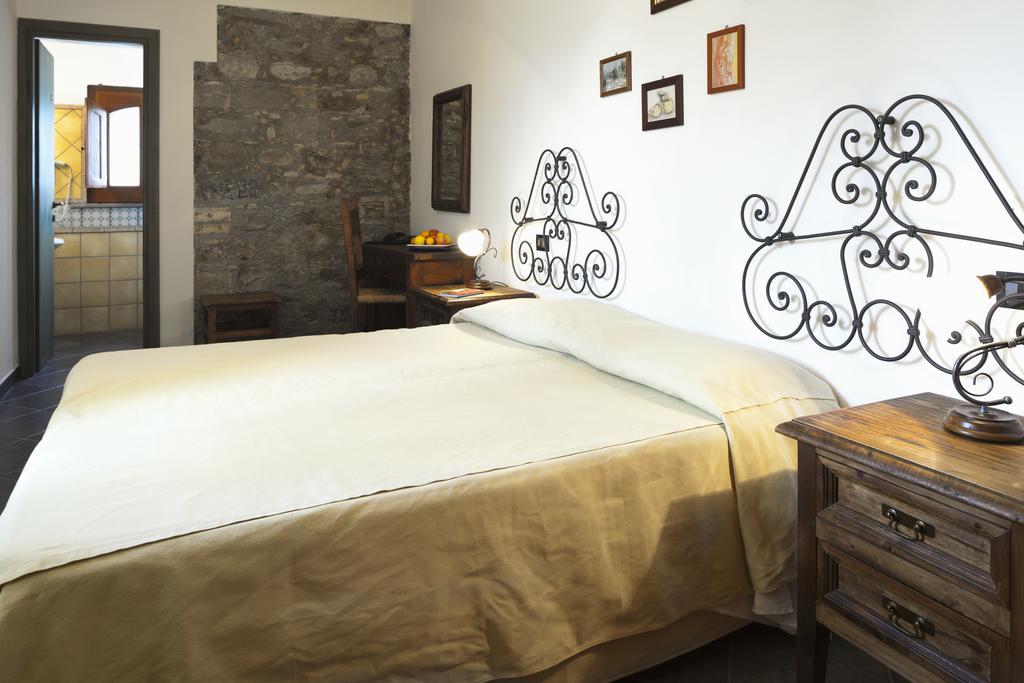 Agriturismo Terrenia Villa ทรัปปิเตลโล ภายนอก รูปภาพ