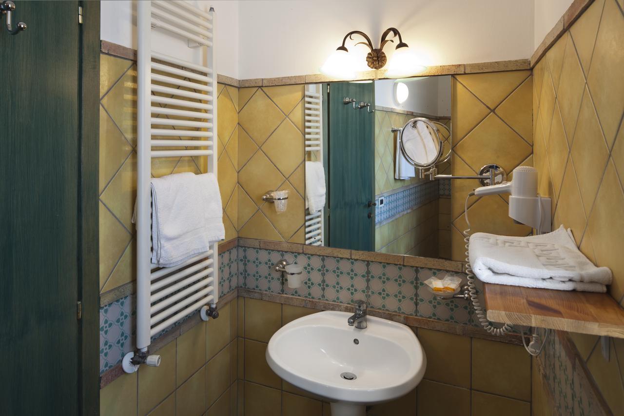 Agriturismo Terrenia Villa ทรัปปิเตลโล ภายนอก รูปภาพ