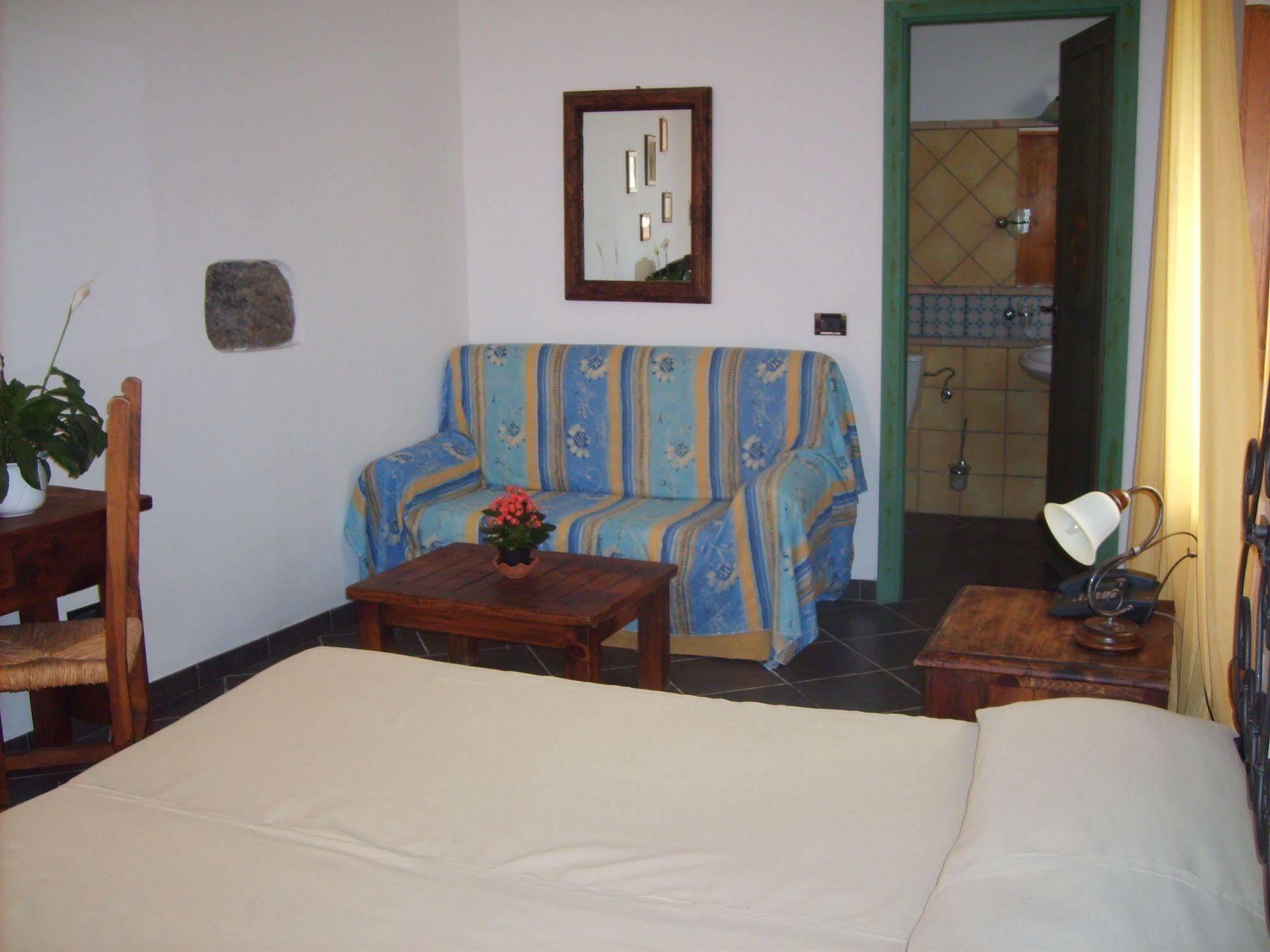 Agriturismo Terrenia Villa ทรัปปิเตลโล ภายนอก รูปภาพ