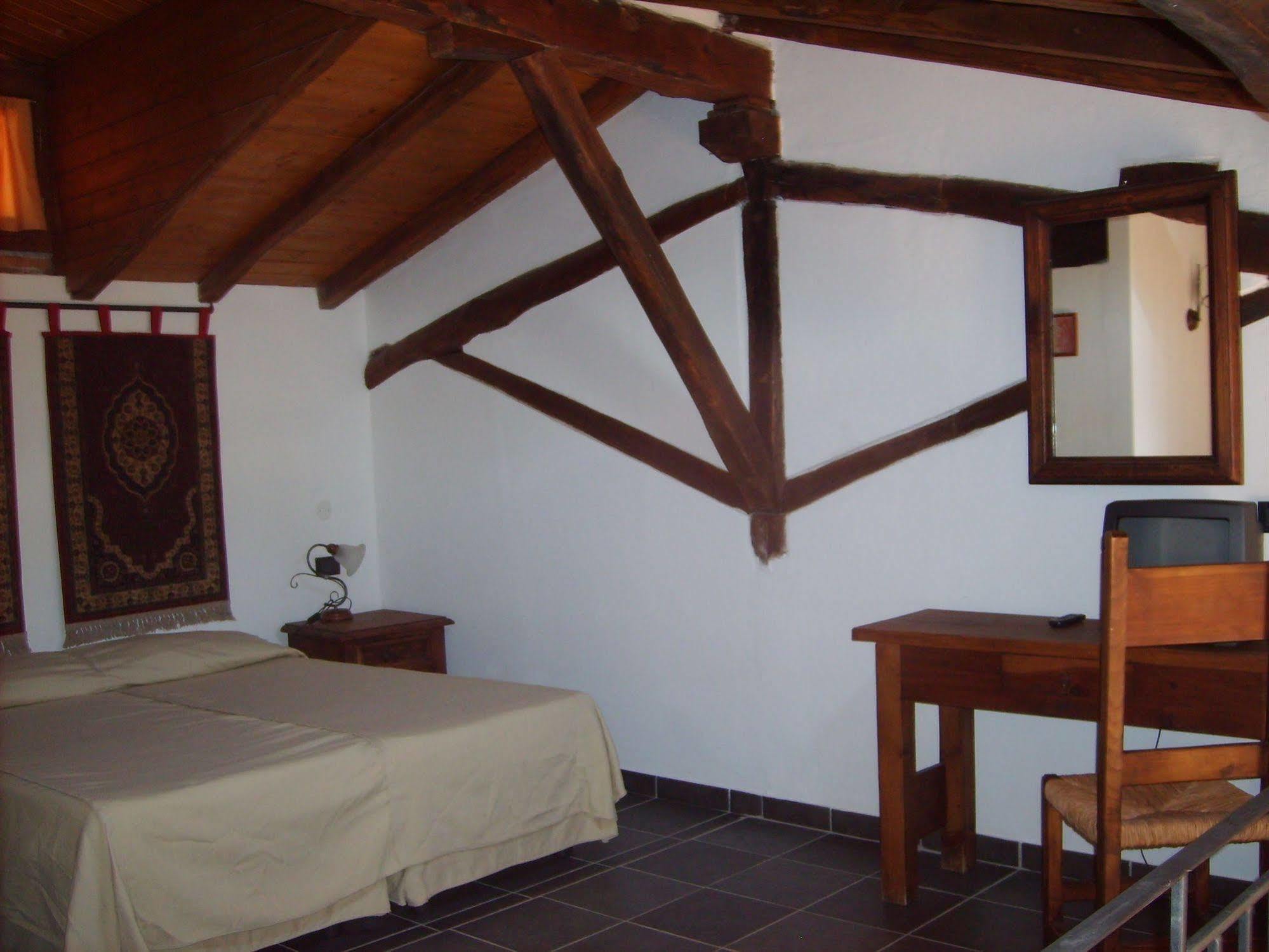 Agriturismo Terrenia Villa ทรัปปิเตลโล ภายนอก รูปภาพ